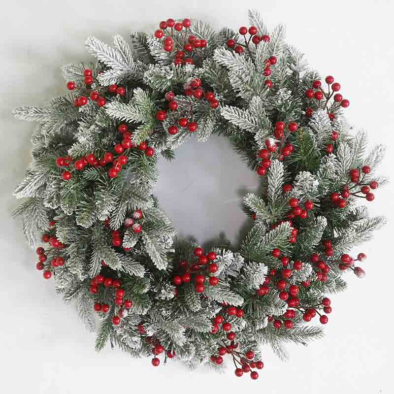 What is the meaning of the decorations on Christmas garlands