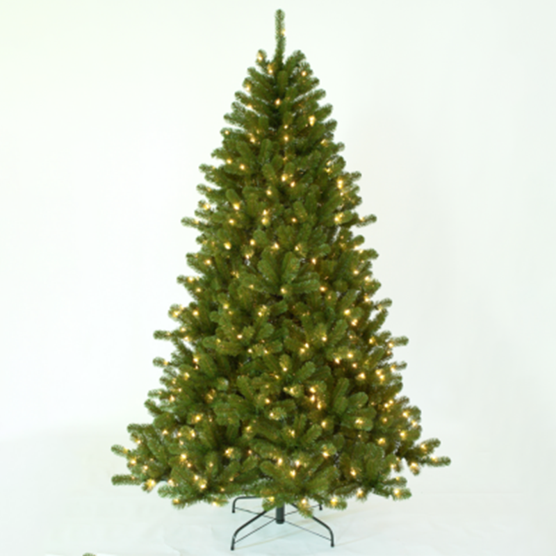 What are the points of choosing the height and size of an artificial Christmas tree?